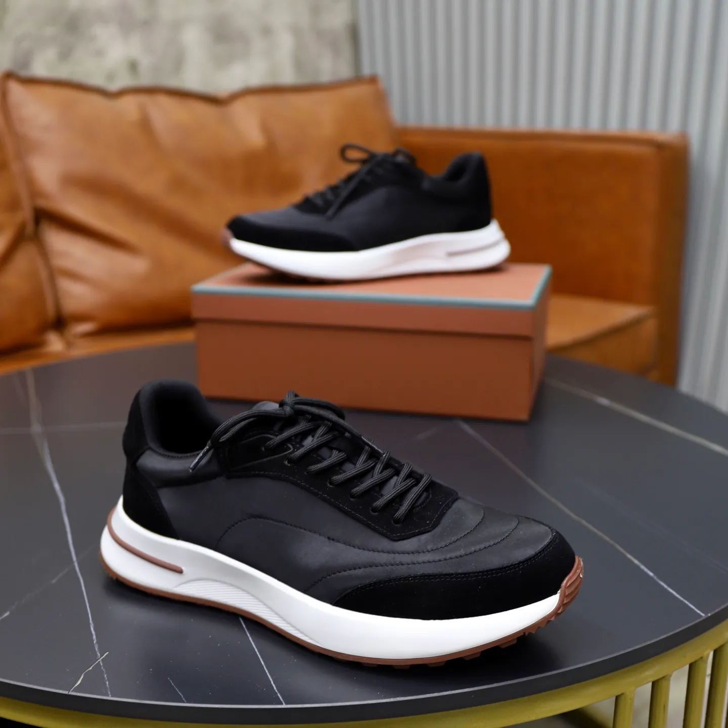 Ex-factory price: 462💰Loropiana LP men's shoes ♞size; 38-44 "45. Customized" original leather splicing. It is really easy to wear, lazy, relaxed, casual, perfect comfort, and there are many color choices, and they all look good with clothes. Is it true that Loropiana can bring social value? “Loropiana is the best thing money can buy”